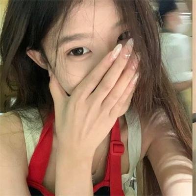 滑板女孩